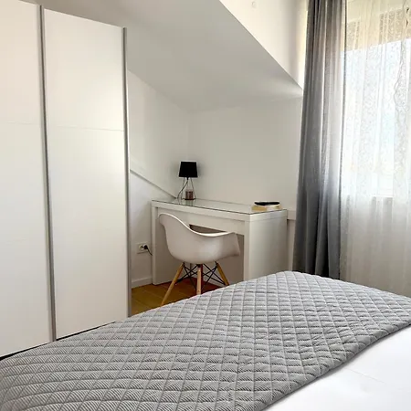 Apartamento Marjan Hill - Close To Center & Garage *