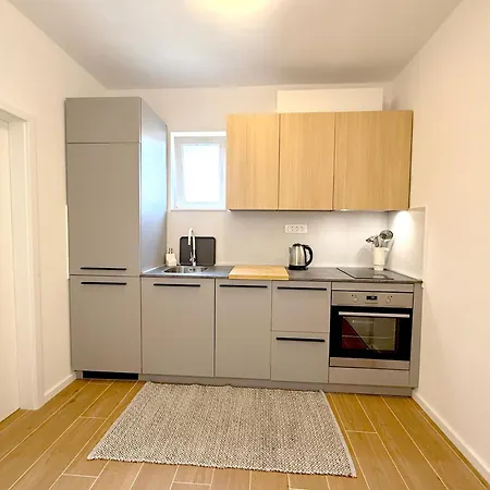 Apartamento Marjan Hill - Close To Center & Garage *