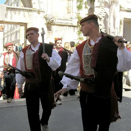 アパート Marjan Hill - Close To Center & Garage スプリト