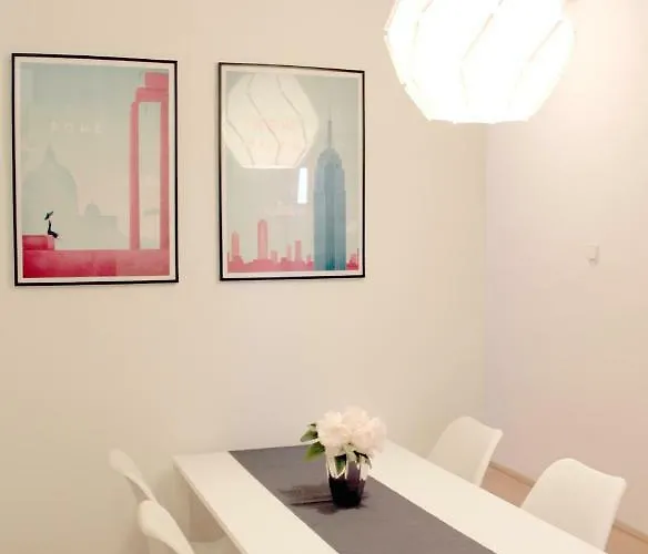 Apartamento Marjan Hill - Close To Center & Garage